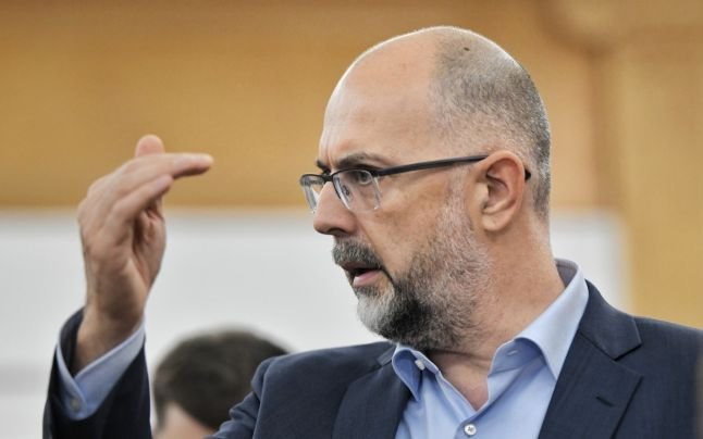 Care ar putea fi o propunere de premier cu șanse de a fi aprobată de Parlament? Kelemen Hunor: Trebuie să găsești o persoană care să se bucure de oarecare încredere și care să nu fie în competiție cu Bolojan sau Grindeanu.