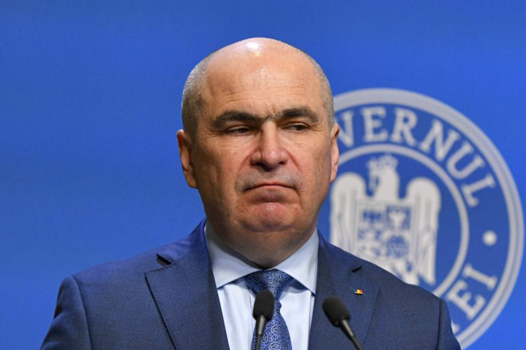 Bolojan, despre majorarea salariilor bugetarilor prin suprataxarea sectorului privat: „O propunere iresponsabilă”