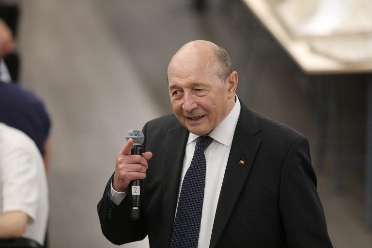 Ce afirmă un fost președinte despre Legea Salarizării. Băsescu: Te chinui degeaba să obții un rezultat.