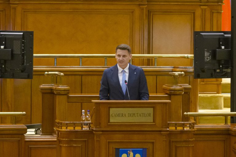Legea biodiversității a fost validată constituțional. Abrudean: România păstrează aproape un miliard de euro.
