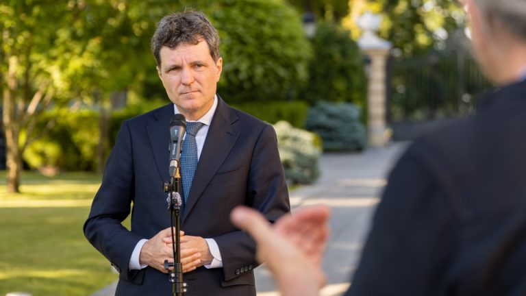 Nicușor Dan, reacție după decizia CCR de a respinge sesizarea pe Legea Integrității: Argumentele din sesizarea mea privind neconstituționalitatea erau foarte puternice.