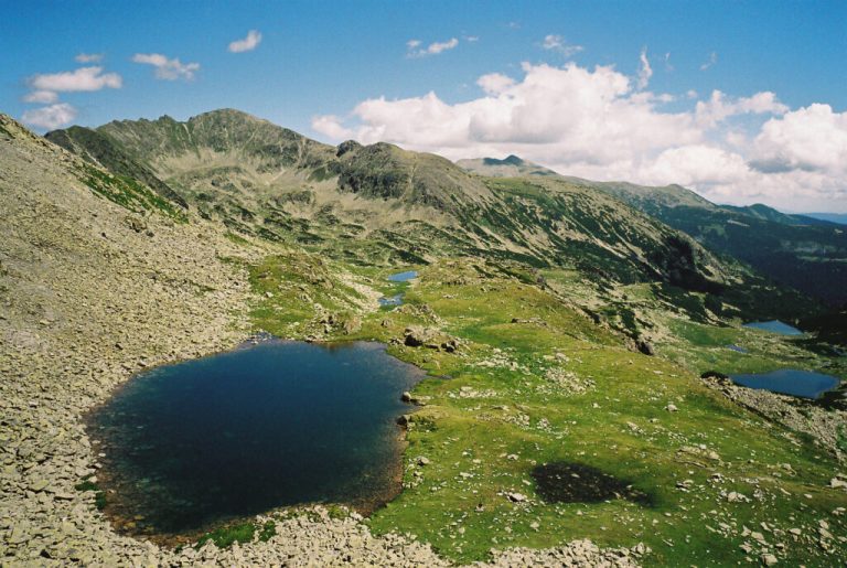 România și alte șase țări solicită sprijinul Bruxelles-ului pentru turism. „Umbră” războiului din Ucraina ține vizitatorii și investițiile la distanță.