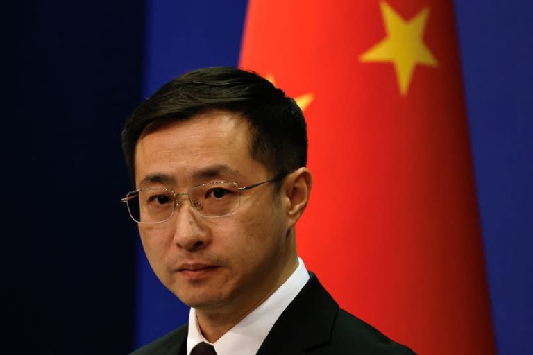 SUA „întorc” țările din Coaliția AI împotriva Chinei. Beijingul îndeamnă statele să ia decizii de sine stătătoare.