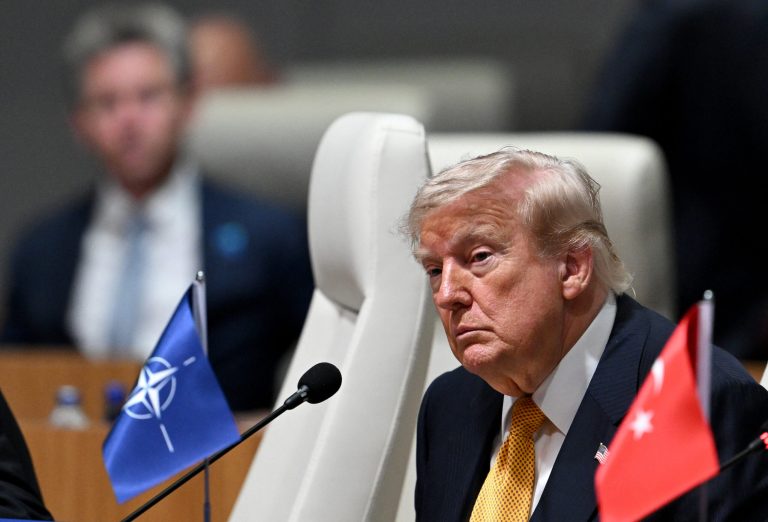 Statele NATO din Europa de Est se apropii de Trump cu o ofertă financiară.