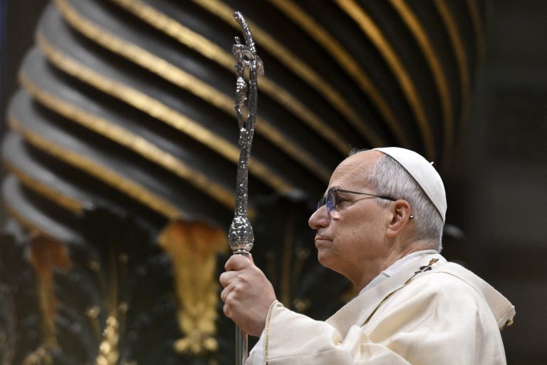 Surse Reuters: Vaticanul intenționează să își construiască propria „centrală verde”. Ce valoare ar avea investiția?
