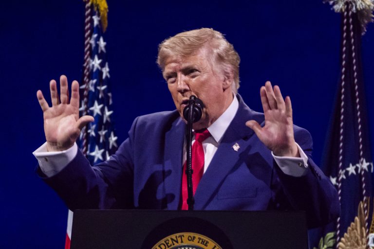 Trump susține că nu au loc negocieri cu Iranul și că nu sunt planificate astfel de întâlniri.