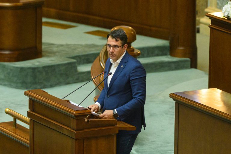 USR propune abolirea admiterii paralele la liceu: Nu face decât să amplifice inechitățile deja existente în sistem.