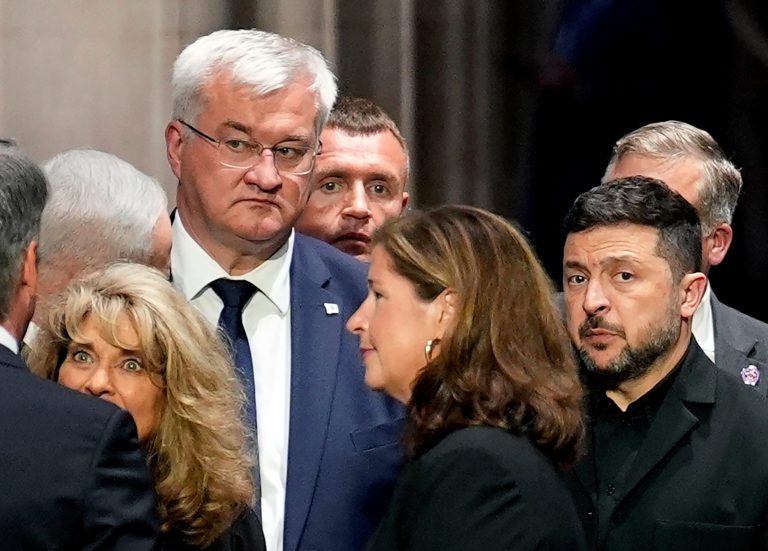 Ucraina are doi miniștri confirmați: Evhenii Khmara la Apărare și Sybiha la Externe.