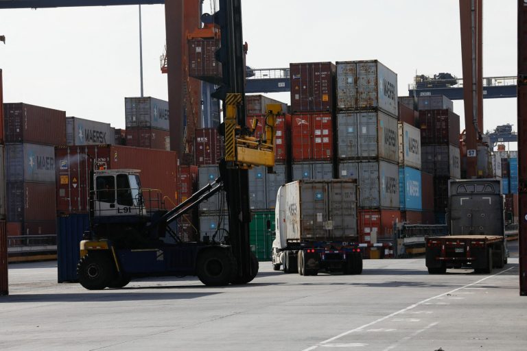 Un conglomerat din Hong Kong cere despăgubiri de 1,5 miliarde de dolari de la Panama.