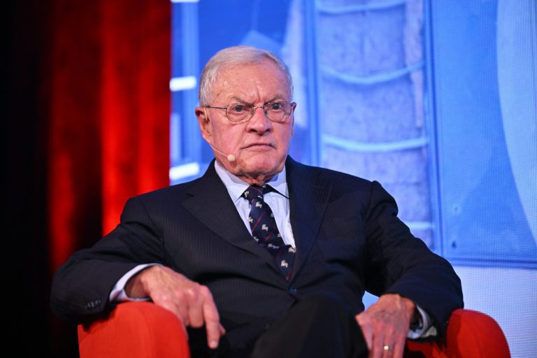 Zelenski și Keith Kellogg au discutat despre apărarea civililor și a infrastructurii ucrainene împotriva atacurilor Rusiei.