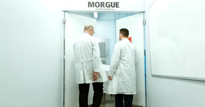 Cinci fetuși găsiți aruncați la gunoiul unei morgi; un angajat al spitalului, suspendat