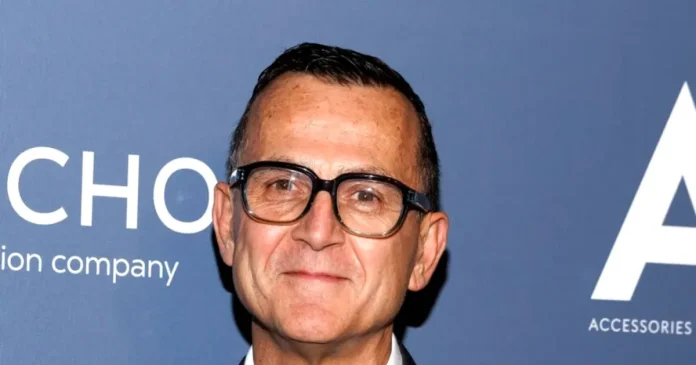 Director de modă demisionează după agresarea a doi activiști la prezentarea H&M