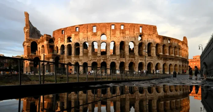 Doar Obama și pandemia mai închiseseră Colosseumul