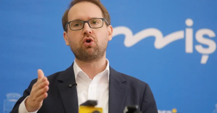 Fritz publică lista „avertizărilor” primite: „Te cumpăr și pe tine”, „Mor cu voi de gât”