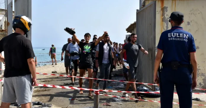 Haos în Ceuta: mii de migranți nu mai au loc în centrele de cazare