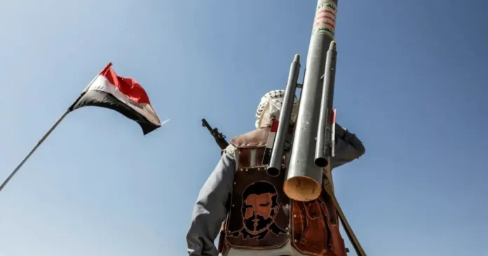 Houthi promit să nu atace nave americane, după ce Trump a renunțat la lovituri