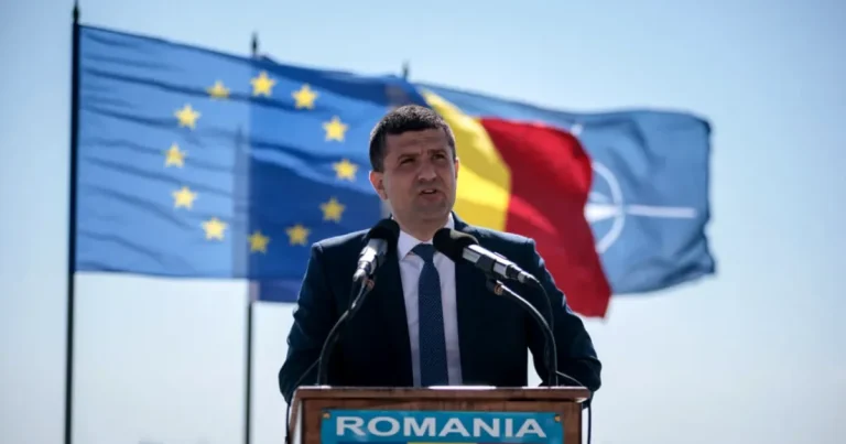 Miruță reduce la 12 luni perioada de serviciu pe mare pentru navigatorii români