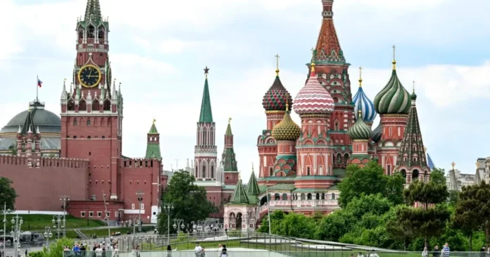 Moscova folosește pe front rămășițele lui Dmitri Donskoi