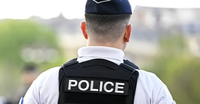 Polițist francez arestat, bănuit că pregătea un atac terorist cu arme 3D