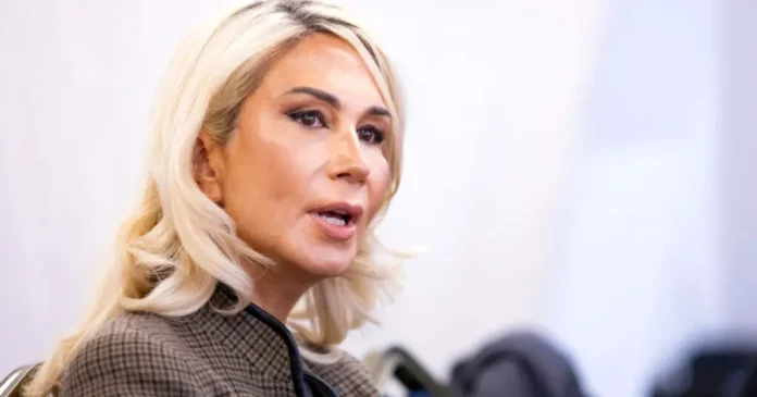 Raluca Turcan critică politica PSD în domeniul muncii: „Să se dea de la stat cu țârâita”