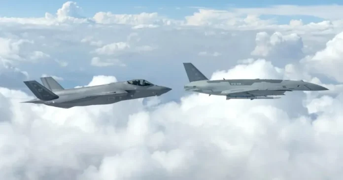 SUA au primit primele avioane de luptă fără pilot. „EDI” zboară alături de F-35
