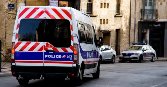 Atac armat lângă Paris. Ministrul de Interne: fapta este anchetată ca act „terorist”