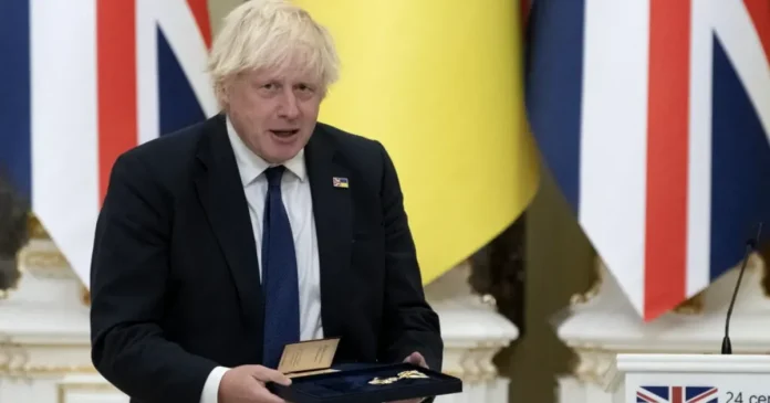 Boris Johnson: Trump finanțează războiul lui Putin