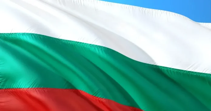 Bulgaria oprește căutarea echipajului unei nave scufundate de o dronă în Marea Neagră