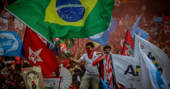 Candidații din Brazilia, egali în sondaje înainte de turul doi