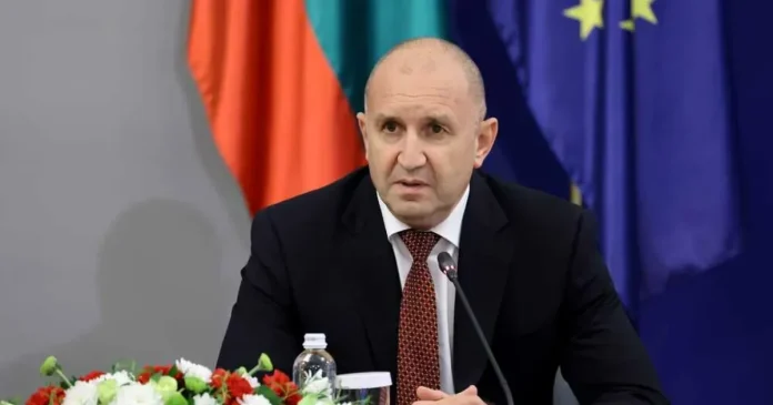 Două nave lovite de drone în Marea Neagră. Premierul bulgar consultă Rusia și NATO