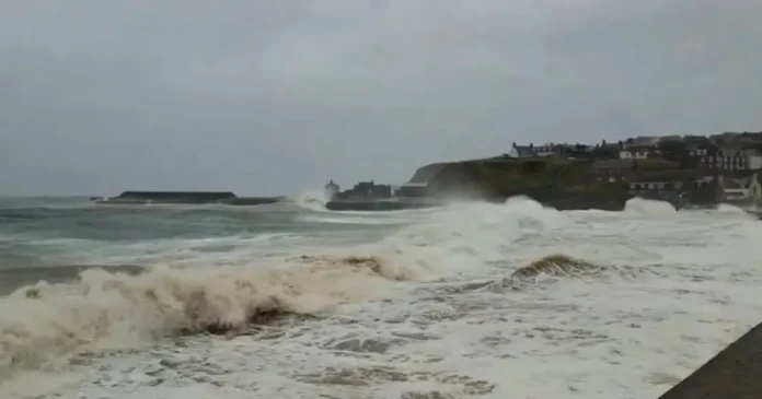Furtuna Boelo: doi morți și 160.000 de locuințe fără curent în Marea Britanie