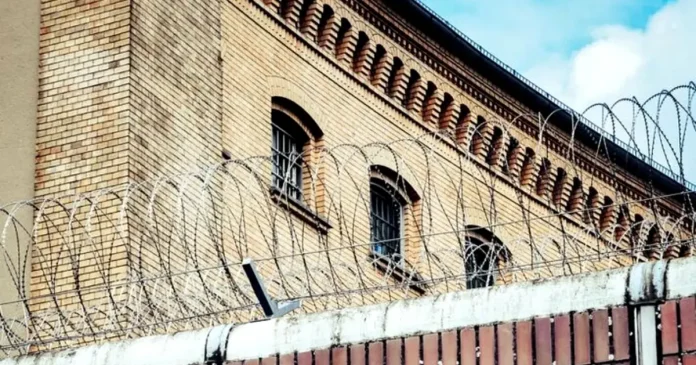 Irakul refuză să predea Siriei 4.000 de deținuți suspecți de legături cu ISIS