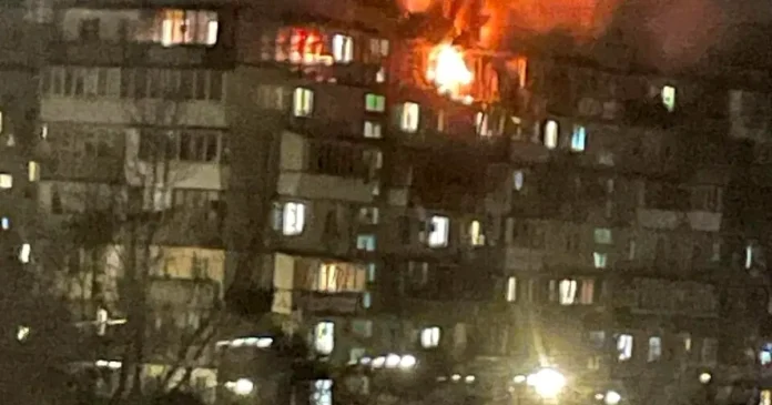 Kiev lovit cu rachete după ce Rusia a acceptat reluarea negocierilor de pace