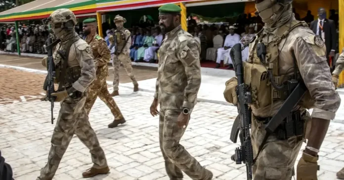 Militari ruși și malieni, acuzați că torturează civili în Mali