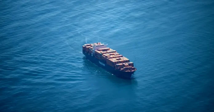Navă atacată cu trei drone miercuri, scufundată în Marea Neagră în drum spre Constanța