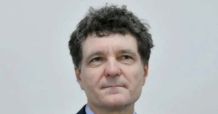 Nicușor Dan: Vom lupta ca elevii români să învețe în limba maternă și la liceu