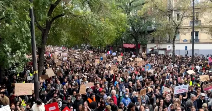 Parisul interzice proteste în mai multe zone din capitală. Care sunt locurile vizate