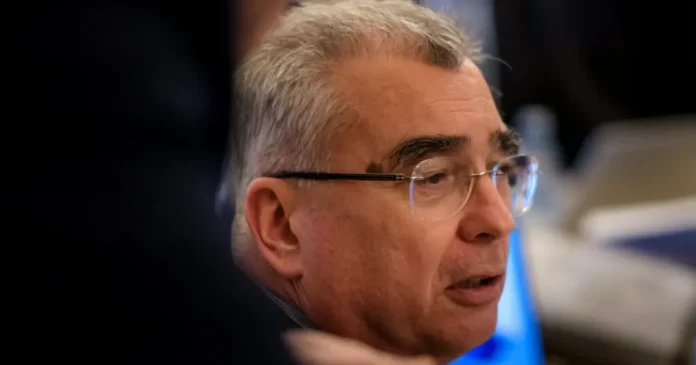Petrișor Peiu: Nicușor Dan calcă zilnic pe urmele dictaturii regale a lui Carol al II-lea