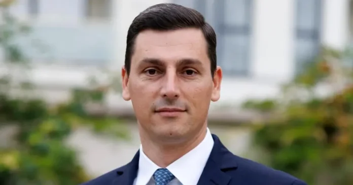 PNL susține un acord politic cu Luca Niculescu pentru șase luni