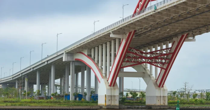 Podul gigantic dintre China și Coreea de Nord, inaugurat după multiple amânări