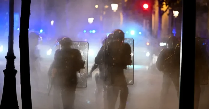 Restricții de circulație în Paris și alte orașe franceze, după proteste violente