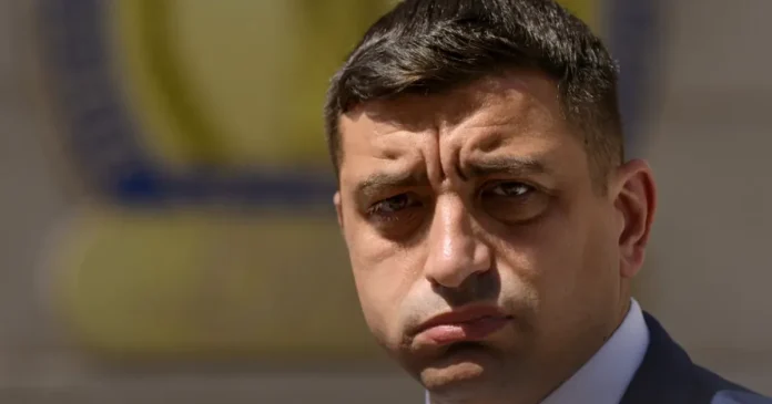 Simion spune că „cineva” din partea lui Bogos i s-a adresat, reclamând „un abuz”