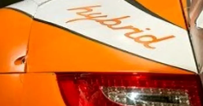 UE impune o cotă de 350.000 de vehicule hibride pe an pentru importurile din China